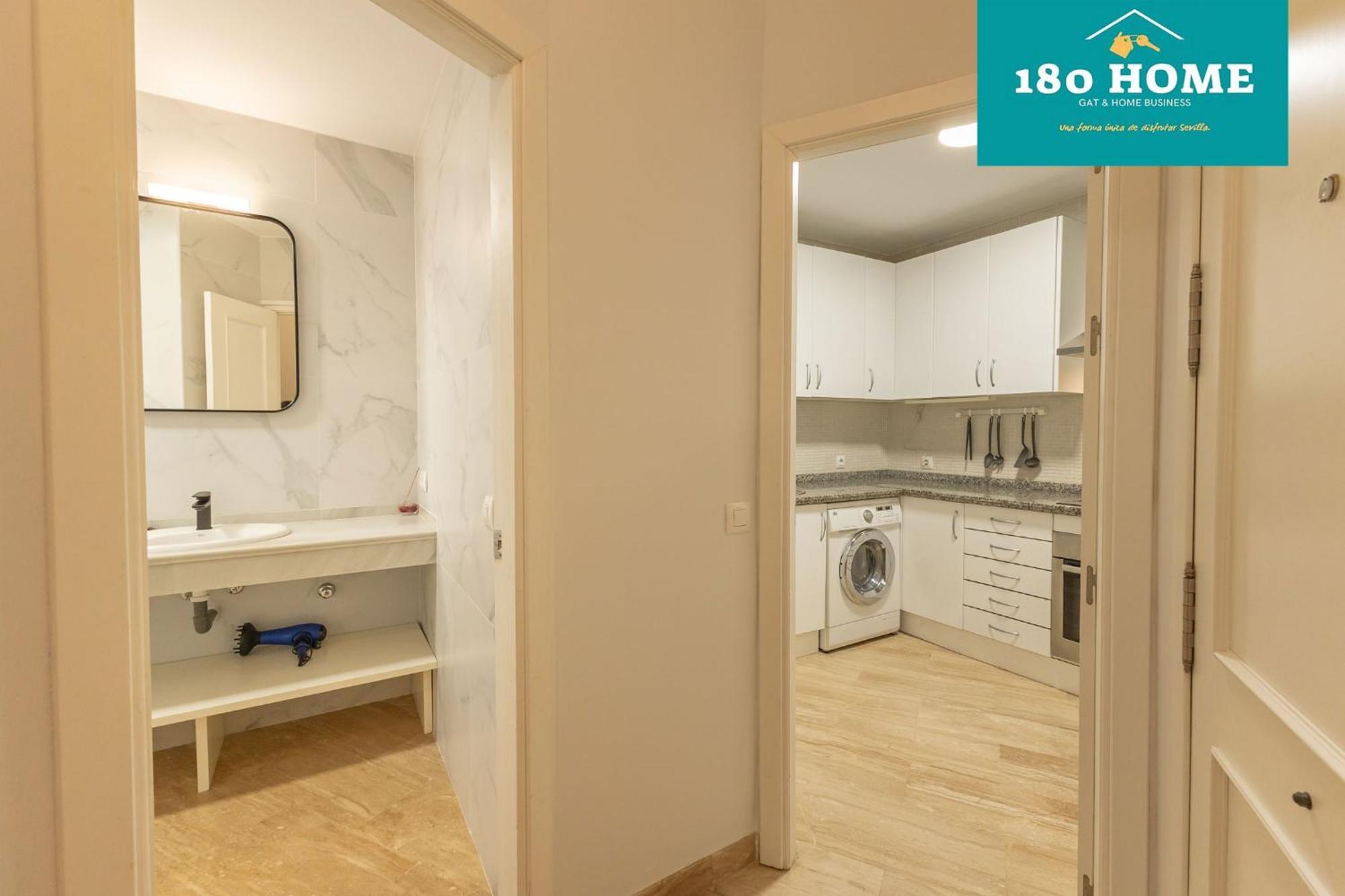 180 Home Goyeneta Luxury Séville Extérieur photo