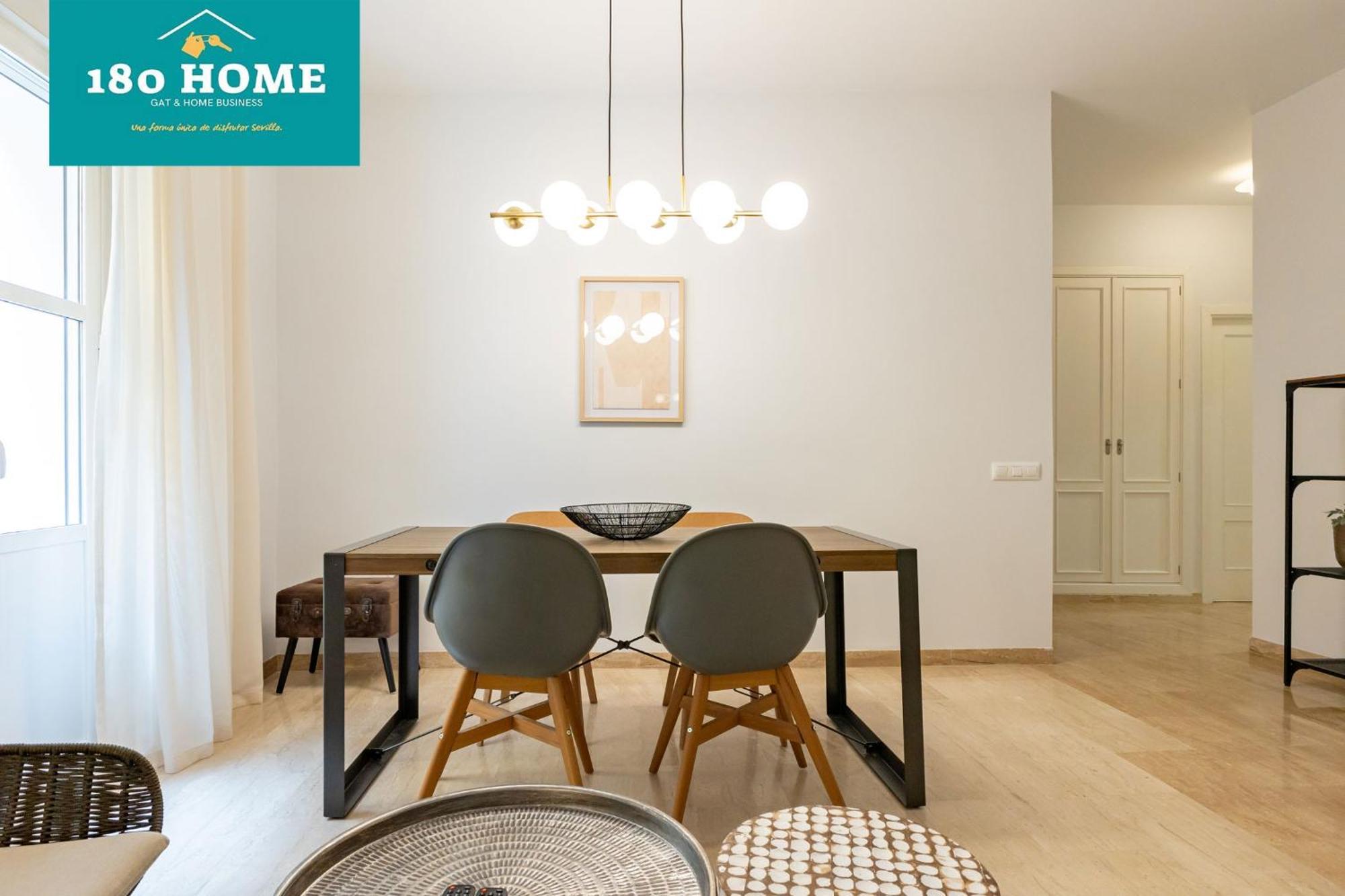 180 Home Goyeneta Luxury Séville Extérieur photo