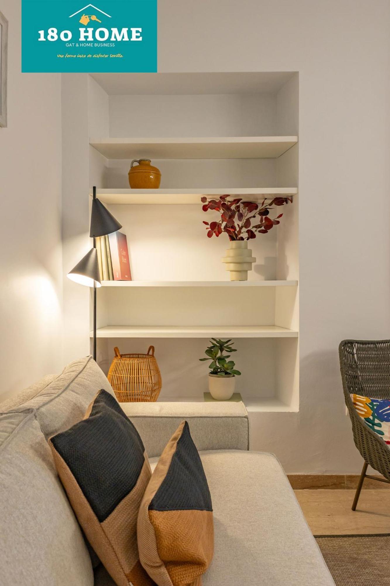 180 Home Goyeneta Luxury Séville Extérieur photo